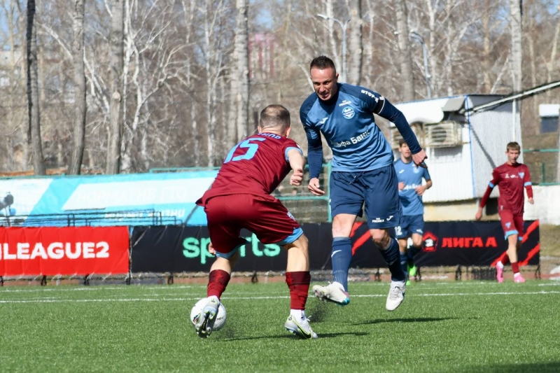 Футболисты «Челябинска» и «Велеса» сыграли нулевую ничью во Второй лиге