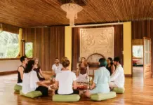 Что такое ретриты и ретритные центры ?