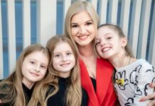 «Попросили детей у Матронушки»: челябинка рассказала, как стала мамой тройняшек