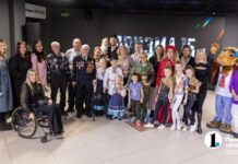 В Челябинске завершила работу выставка «Призма 15/90»