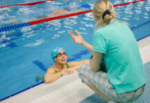 Обучение плаванию в Красноярске: анализ программ, тренеров и результатов