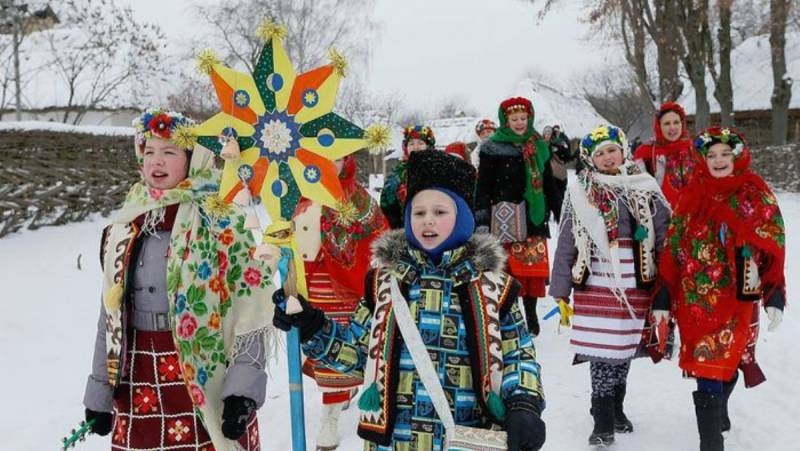 <br />
Дата, традиции и запреты Рождества Христова в России в 2023 году                