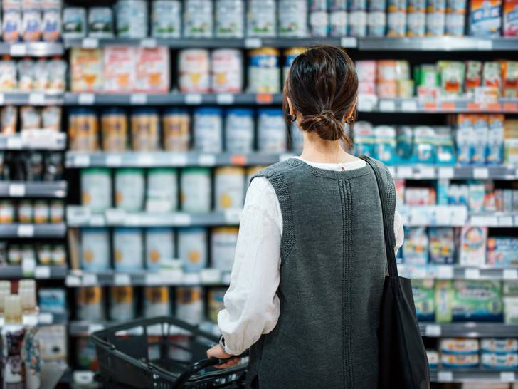<br />
Эксперты рассказали, какие продукты исчезнут с полок магазинов осенью 2022 года                
