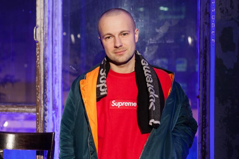<br />
Кто такой Гоша Рубчинский: как российский дизайнер стал партнером Канье Уэста — сколько стоит его одежда                