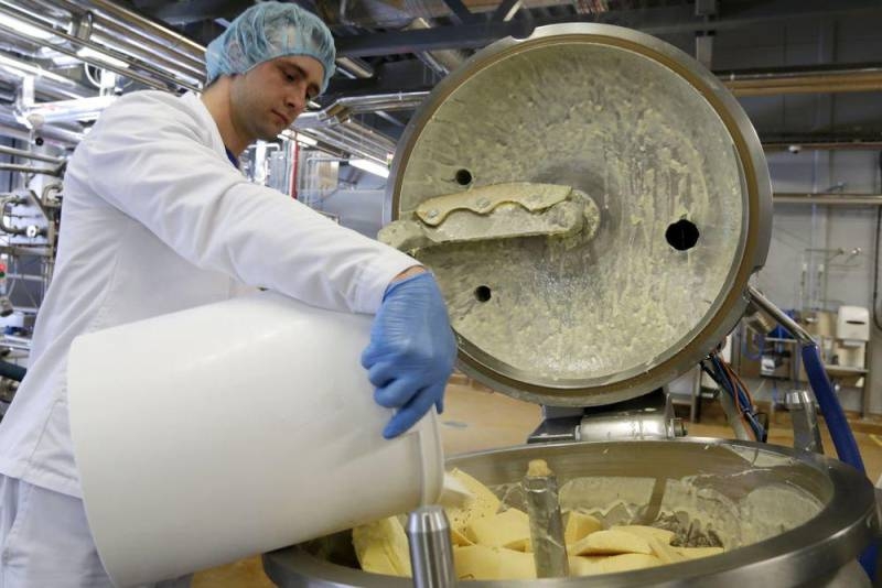 <br />
Плавленый сыр: как его выбрать, чтобы не навредить здоровью                