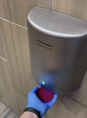 <br />
Почему нельзя пользоваться сушилкой для рук в ресторанах и торговых центрах                