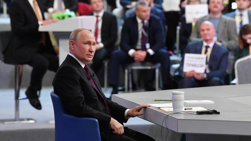 <br />
Почему Путин кашлял на прямой линии? Президент дал ответ на видео                