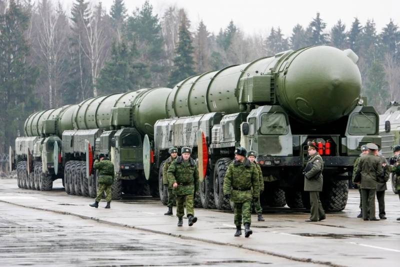 <br />
Прогнозы военных и политиков 2022-20223 г. о том, что будет, если Россия и США используют друг против друга атомное оружие                