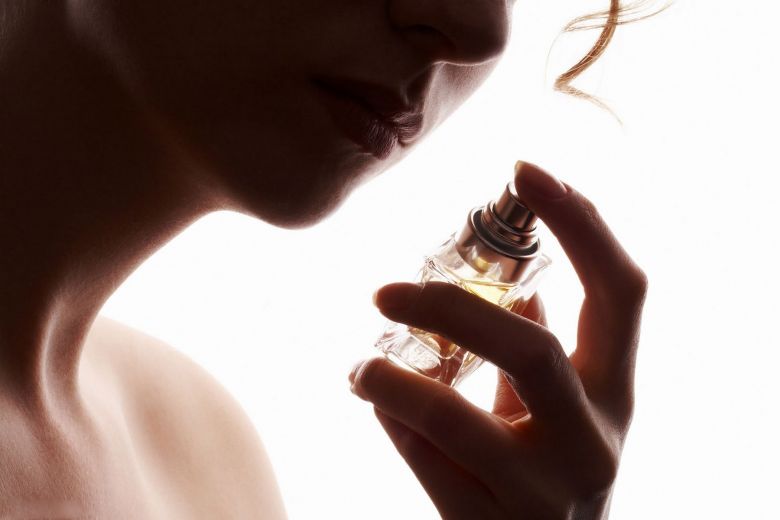 <br />
Простая хитрость: как заставить парфюм «работать» весь день                